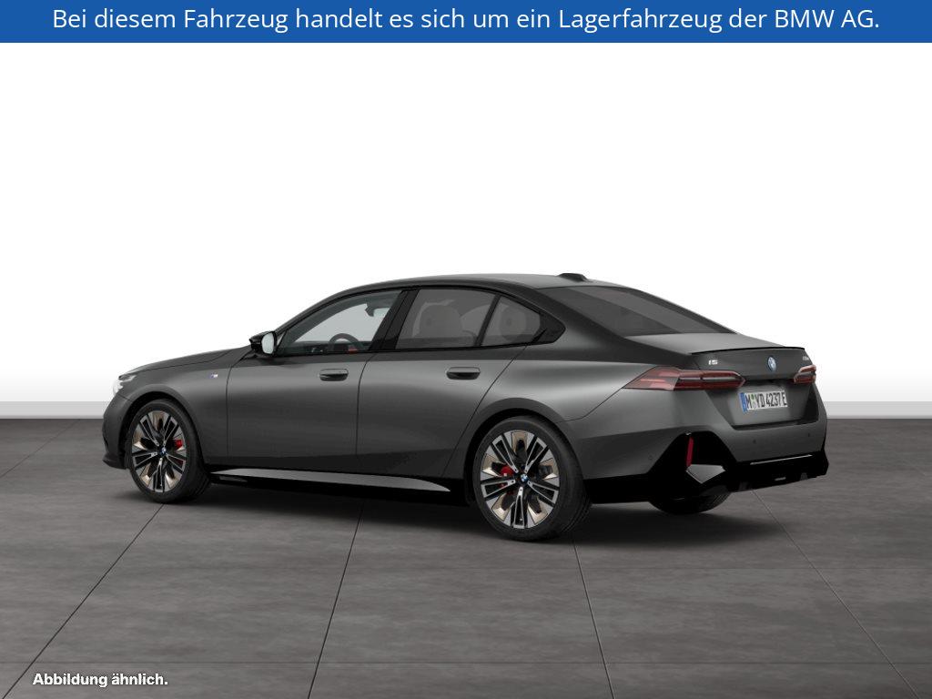 Fahrzeugabbildung BMW i5 M60 xDrive Limousine