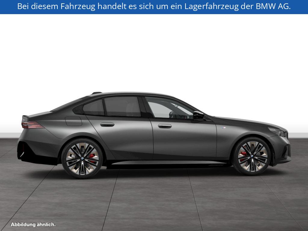 Fahrzeugabbildung BMW i5 M60 xDrive Limousine