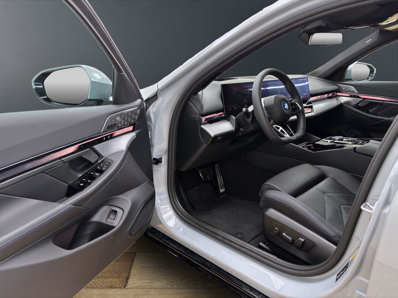 Fahrzeugabbildung BMW i5 xDrive40 Limousine [M Sport, B&W Sound, AHK]