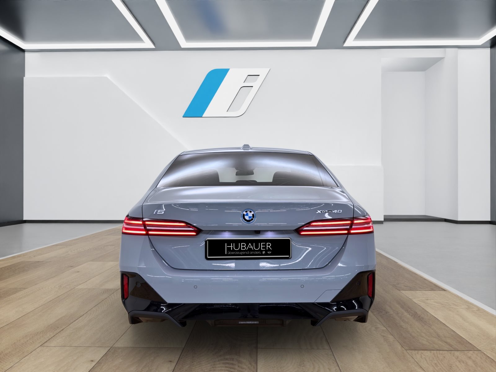 Fahrzeugabbildung BMW i5 xDrive40 Limousine [M Sport, B&W Sound, AHK]