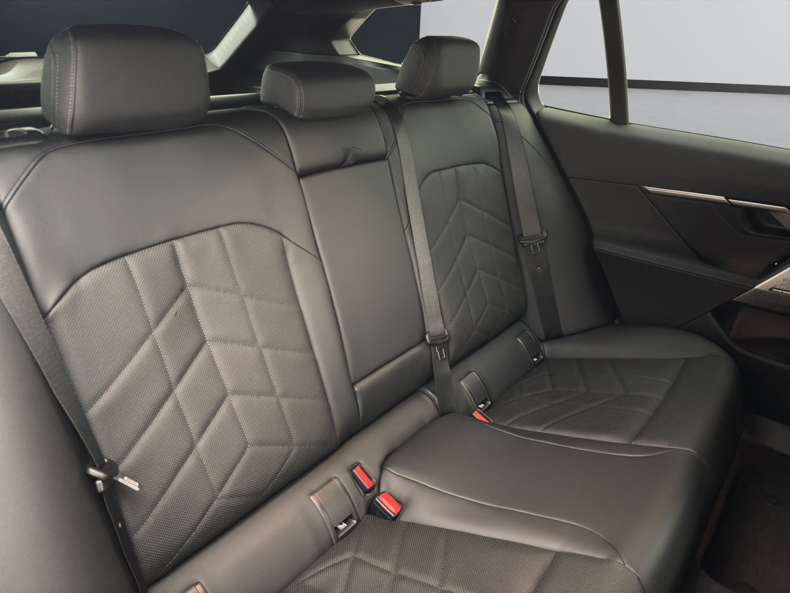 Fahrzeugabbildung BMW 530e Touring [M Sport, AHK, ACC, RFK, h&k Sound]