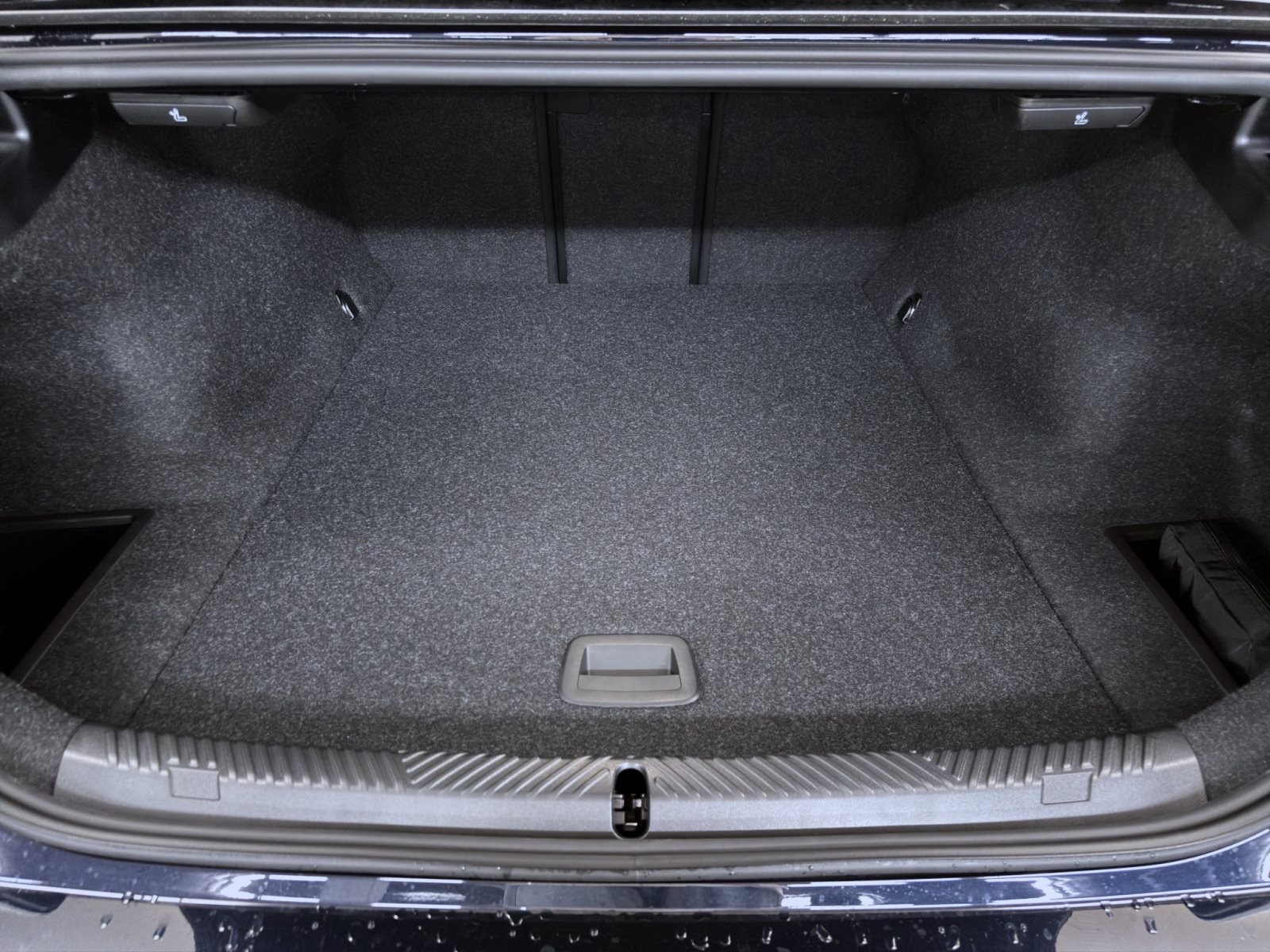 Fahrzeugabbildung BMW i5 xDrive40 Limousine [M Sport, HUD, ACC, 20 LMR, RFK]