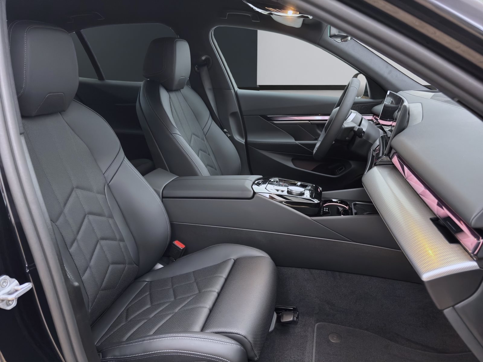 Fahrzeugabbildung BMW i5 xDrive40 Limousine [M Sport, HUD, ACC, 20 LMR, RFK]