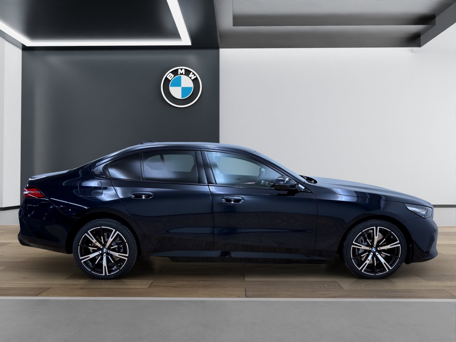 Fahrzeugabbildung BMW i5 xDrive40 Limousine [M Sport, HUD, ACC, 20 LMR, RFK]