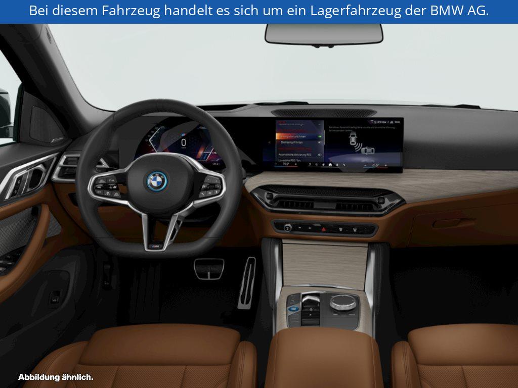 Fahrzeugabbildung BMW i4 xDrive40 Gran Coupé