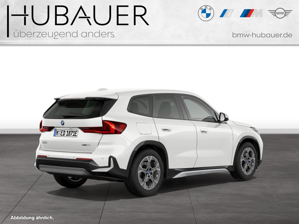 Fahrzeugabbildung BMW iX1 xDrive30 [xLine, Navi, RFK, SHZ, 18 LMR]