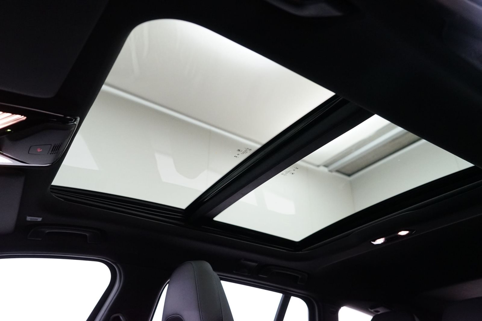 Fahrzeugabbildung BMW M340d xDrive Touring [LC Prof., HUD, Sitze elektr.