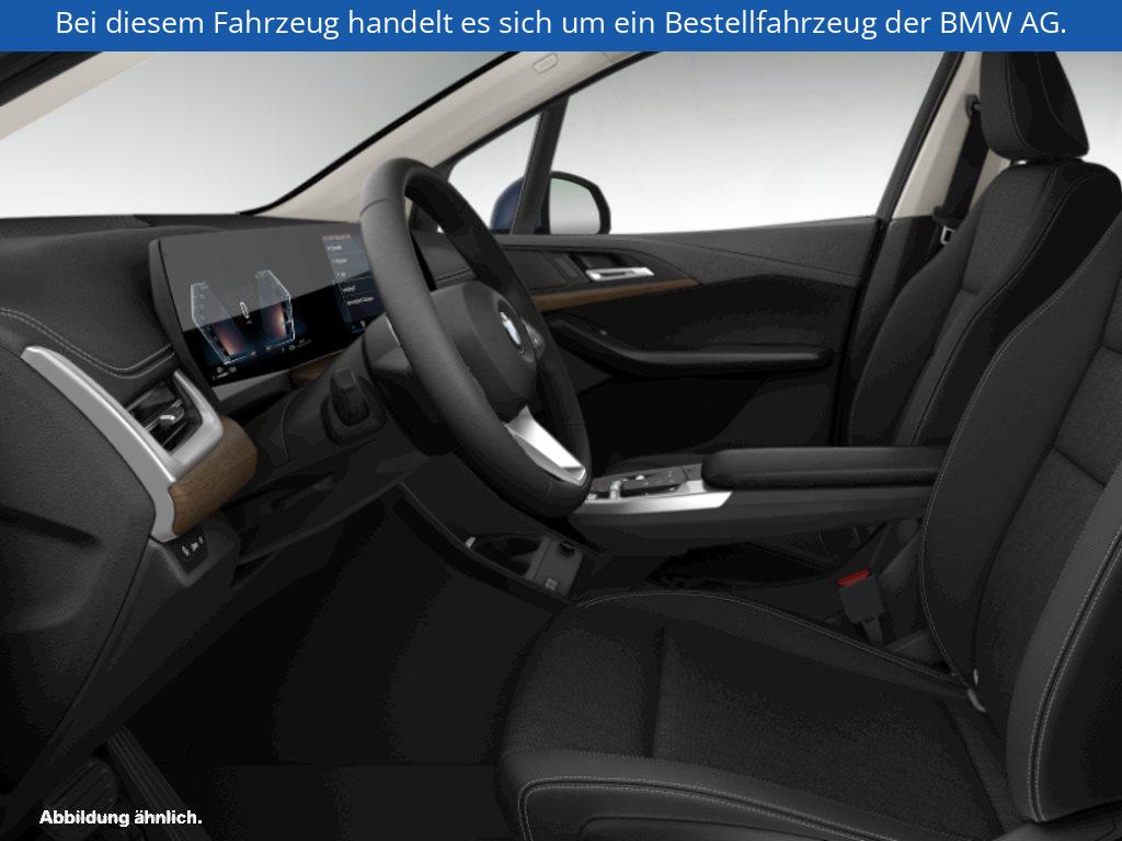 Fahrzeugabbildung BMW 220i Active Tourer