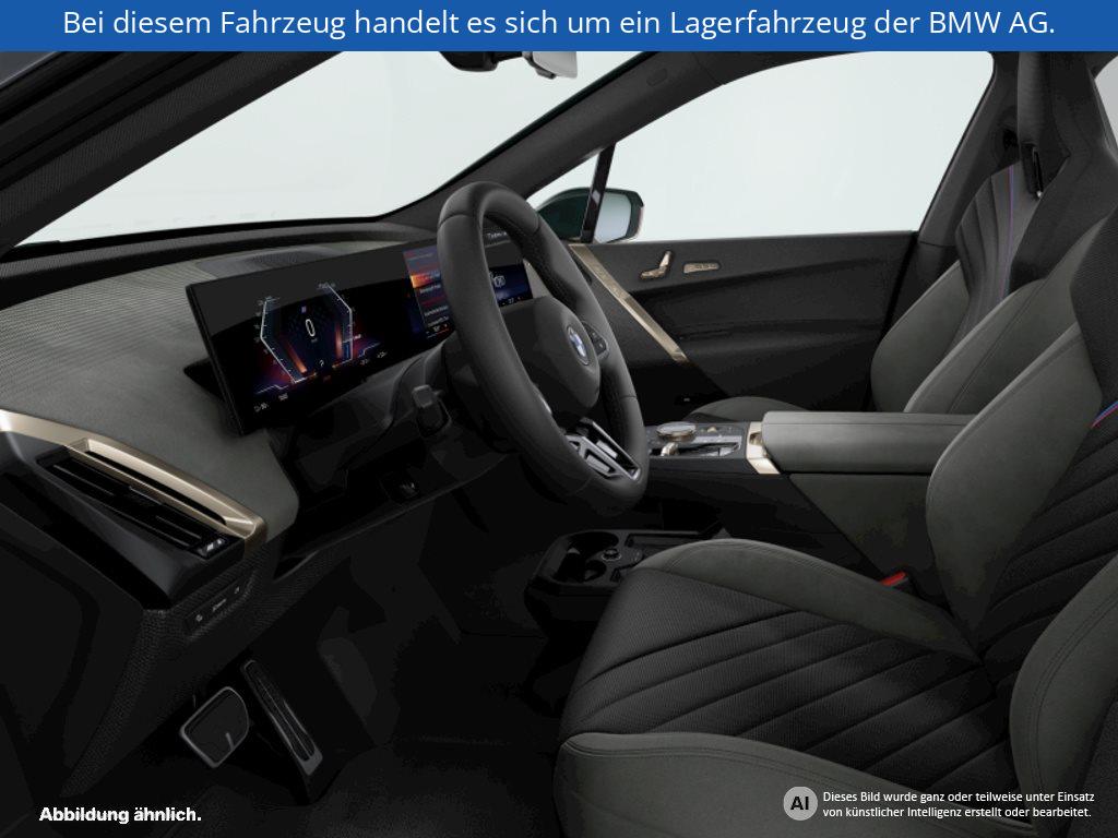 Fahrzeugabbildung BMW iX xDrive45