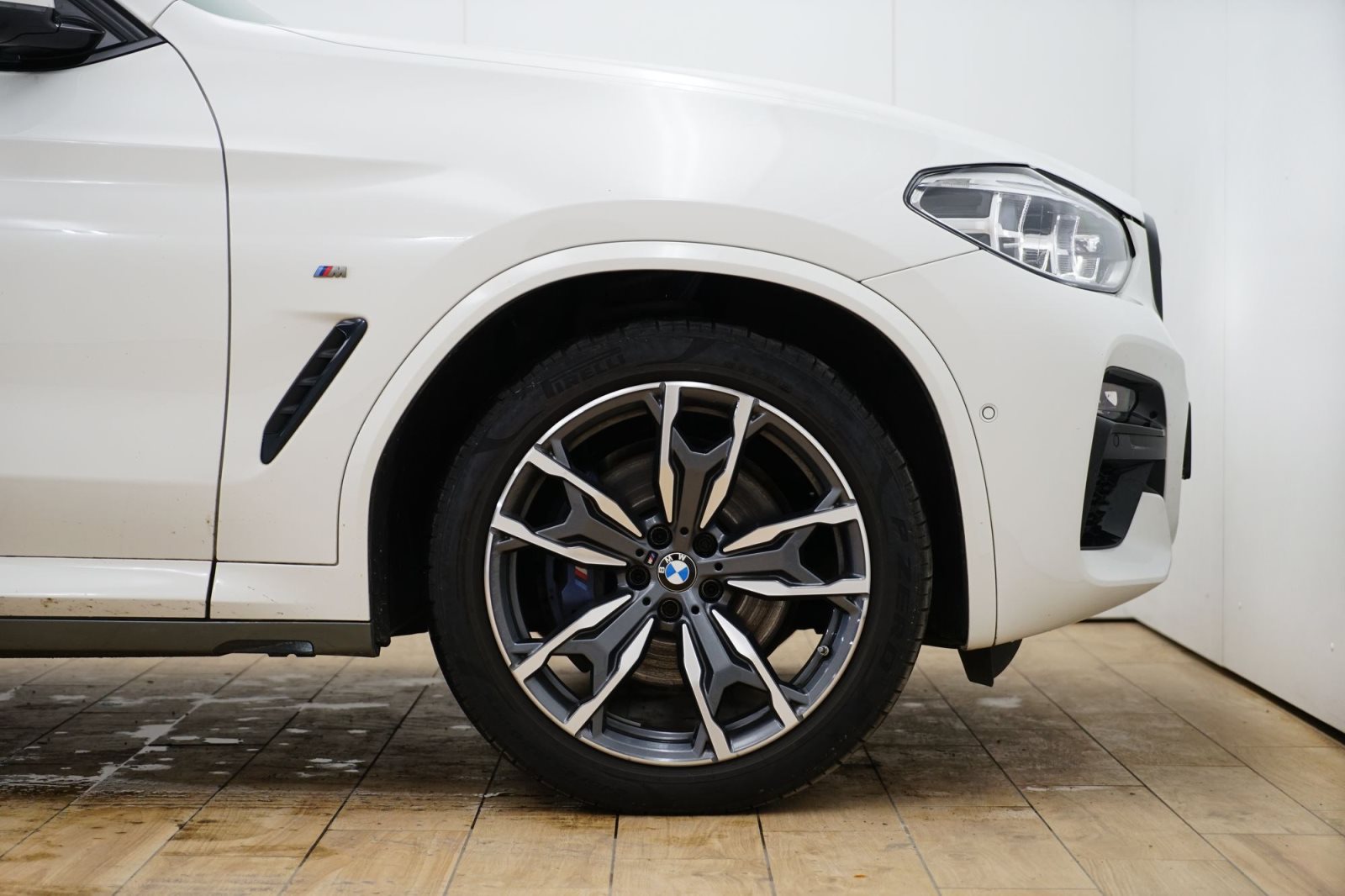 Fahrzeugabbildung BMW X4 M40d [LC Prof., HUD, HK Sound, AHK, 20 LMR]