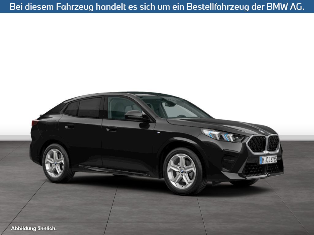 Fahrzeugabbildung BMW X2 sDrive18d