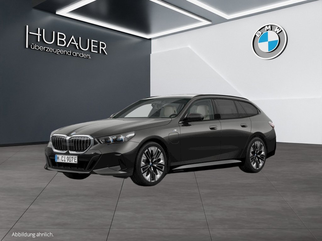 BMW 550e xDrive Touring