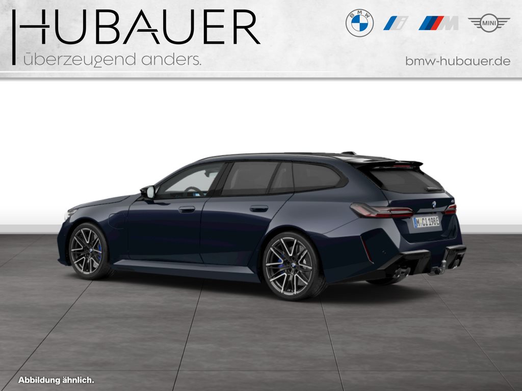 Fahrzeugabbildung BMW M5 Touring [HUD, AHK, ACC, B&W Sound, RFK] DAB