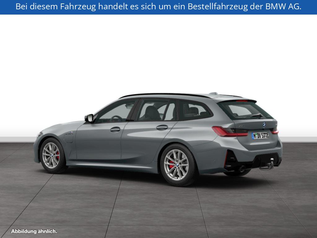 Fahrzeugabbildung BMW 330e xDrive Touring