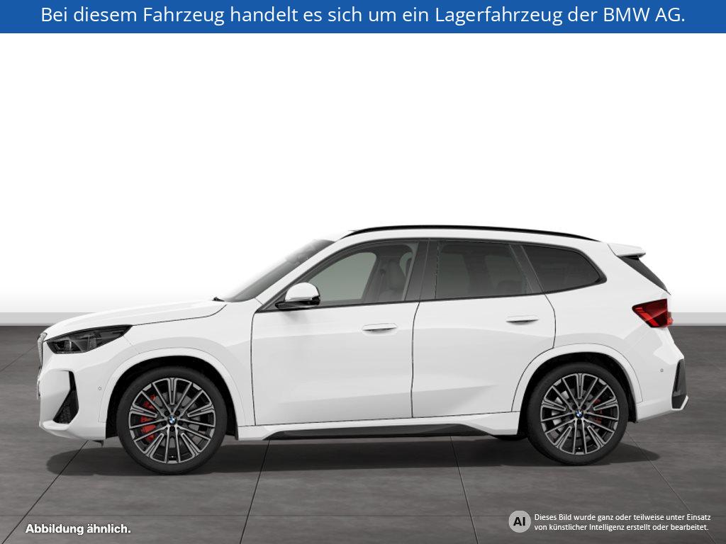 Fahrzeugabbildung BMW iX1 xDrive30