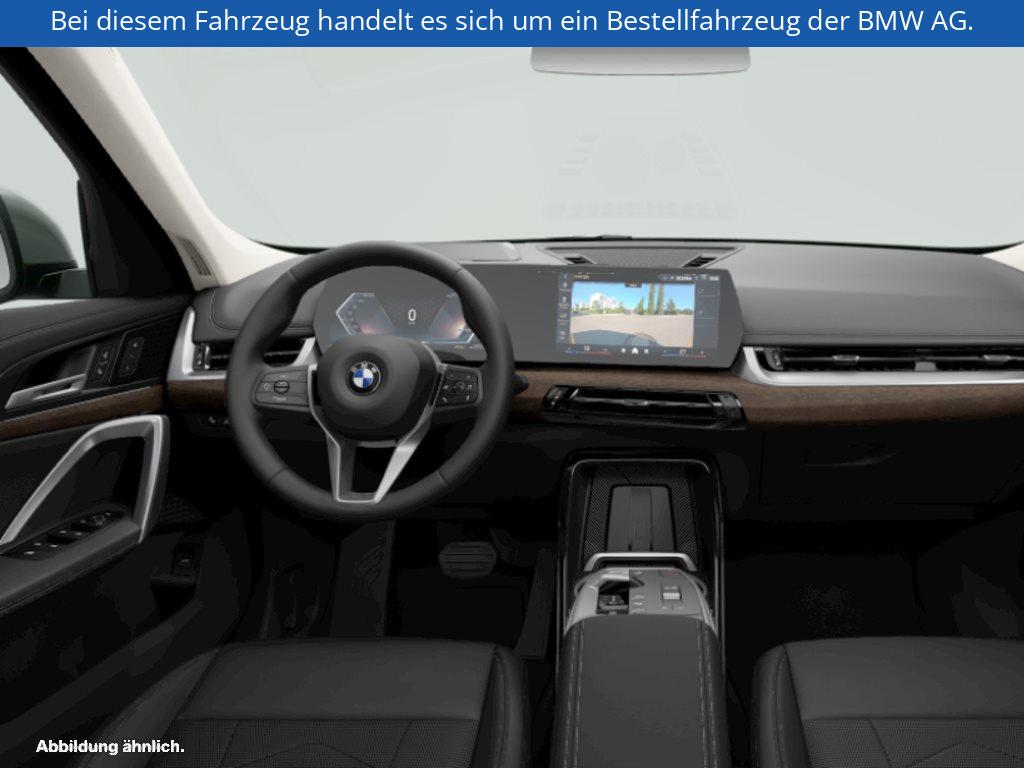 Fahrzeugabbildung BMW X1 sDrive20i