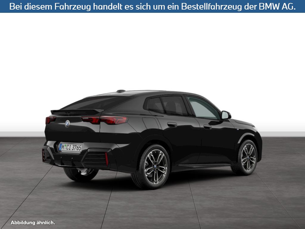 Fahrzeugabbildung BMW X2 sDrive18d