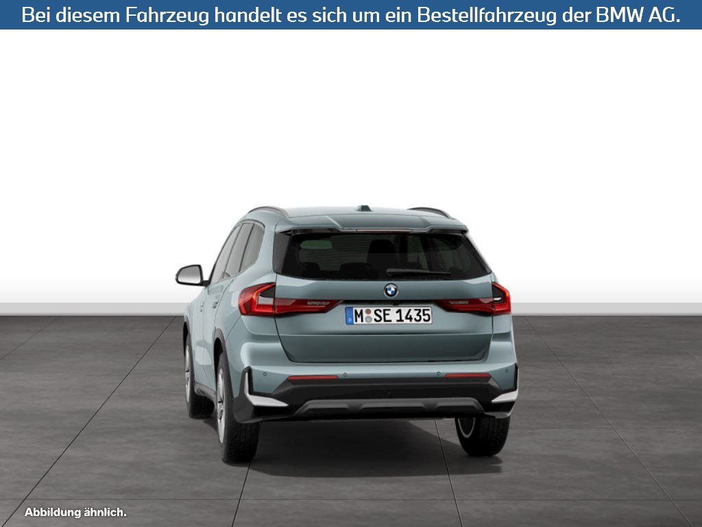 Fahrzeugabbildung BMW X1 sDrive18i SAV