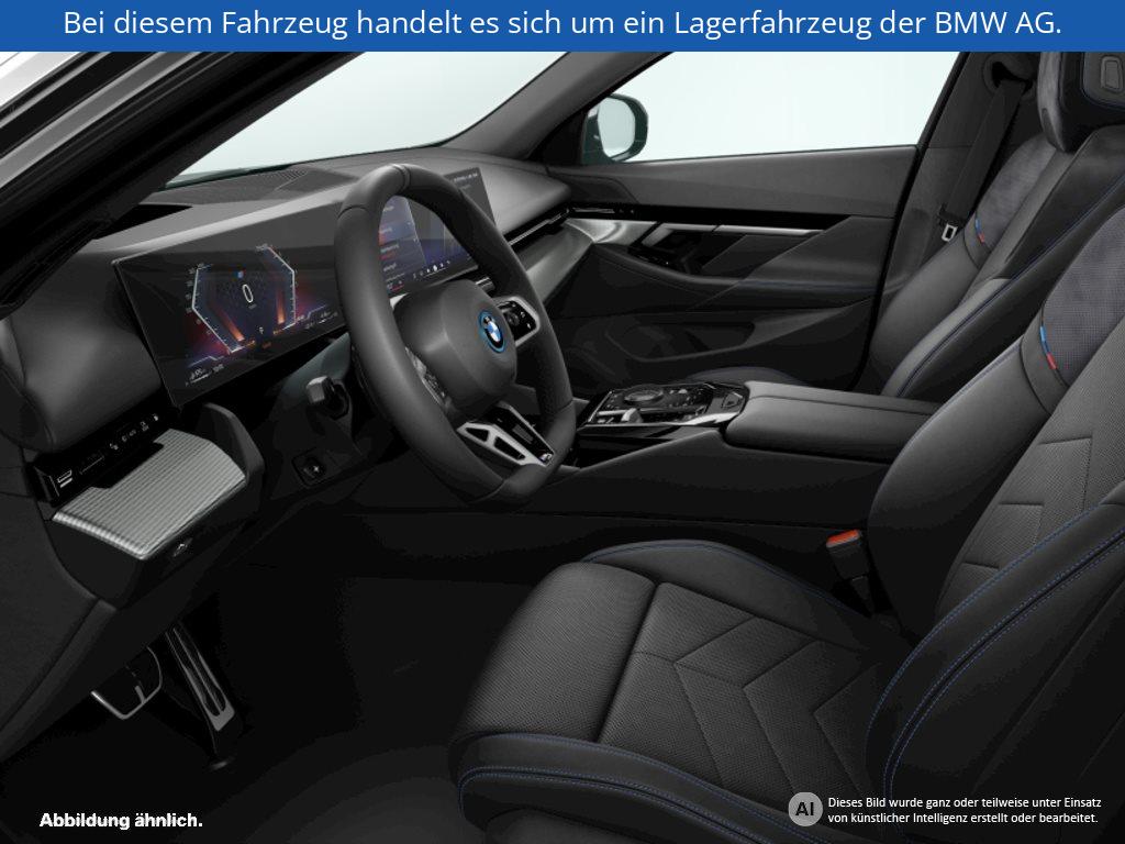 Fahrzeugabbildung BMW 550e xDrive Touring