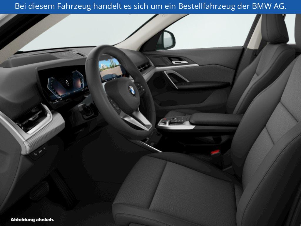 Fahrzeugabbildung BMW X2 sDrive20i