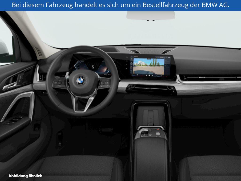 Fahrzeugabbildung BMW X2 sDrive20i