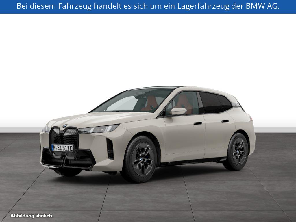 BMW iX xDrive45