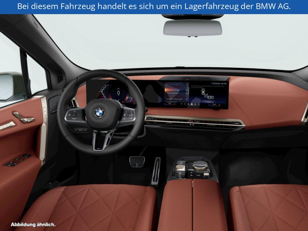 Fahrzeugabbildung BMW iX xDrive45