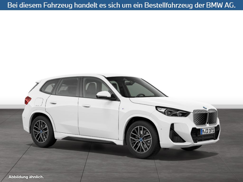 Fahrzeugabbildung BMW iX1 eDrive20