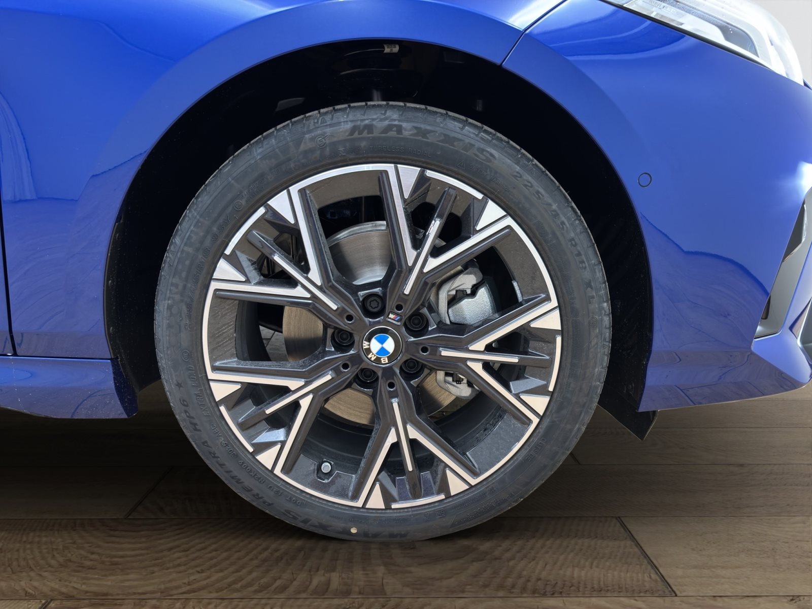 Fahrzeugabbildung BMW 120 [M Sport, Navi, 18 LMR, RFK, SHZ, LED]