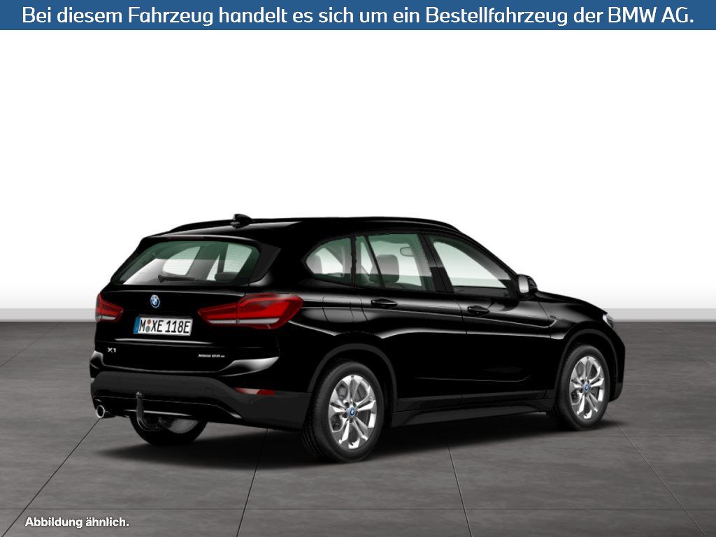Fahrzeugabbildung BMW X1 xDrive25e