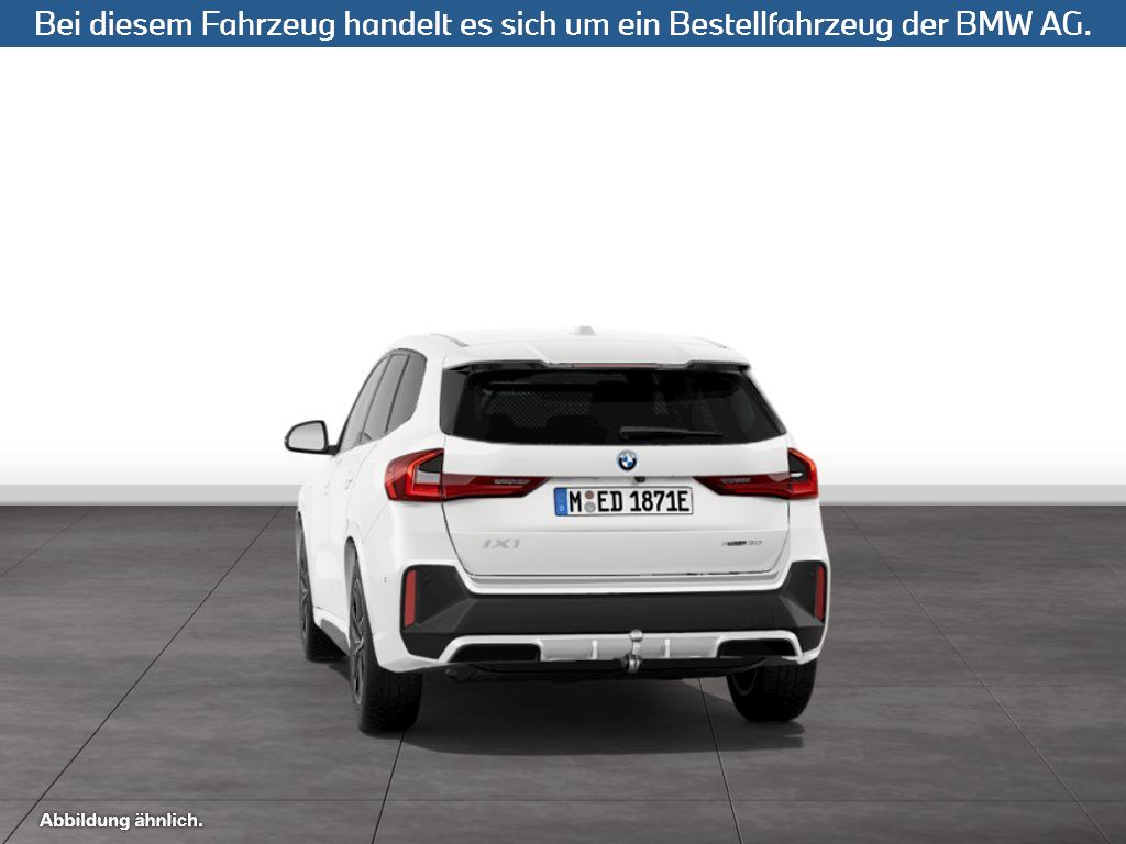 Fahrzeugabbildung BMW iX1 xDrive30