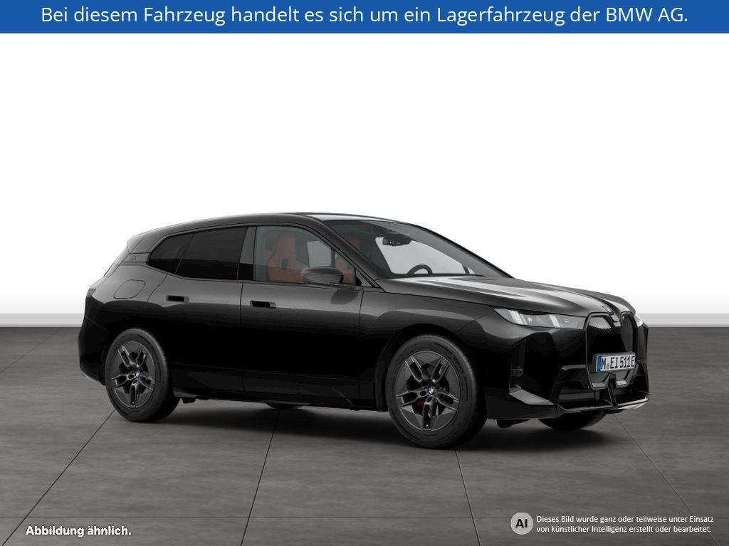 Fahrzeugabbildung BMW iX xDrive45