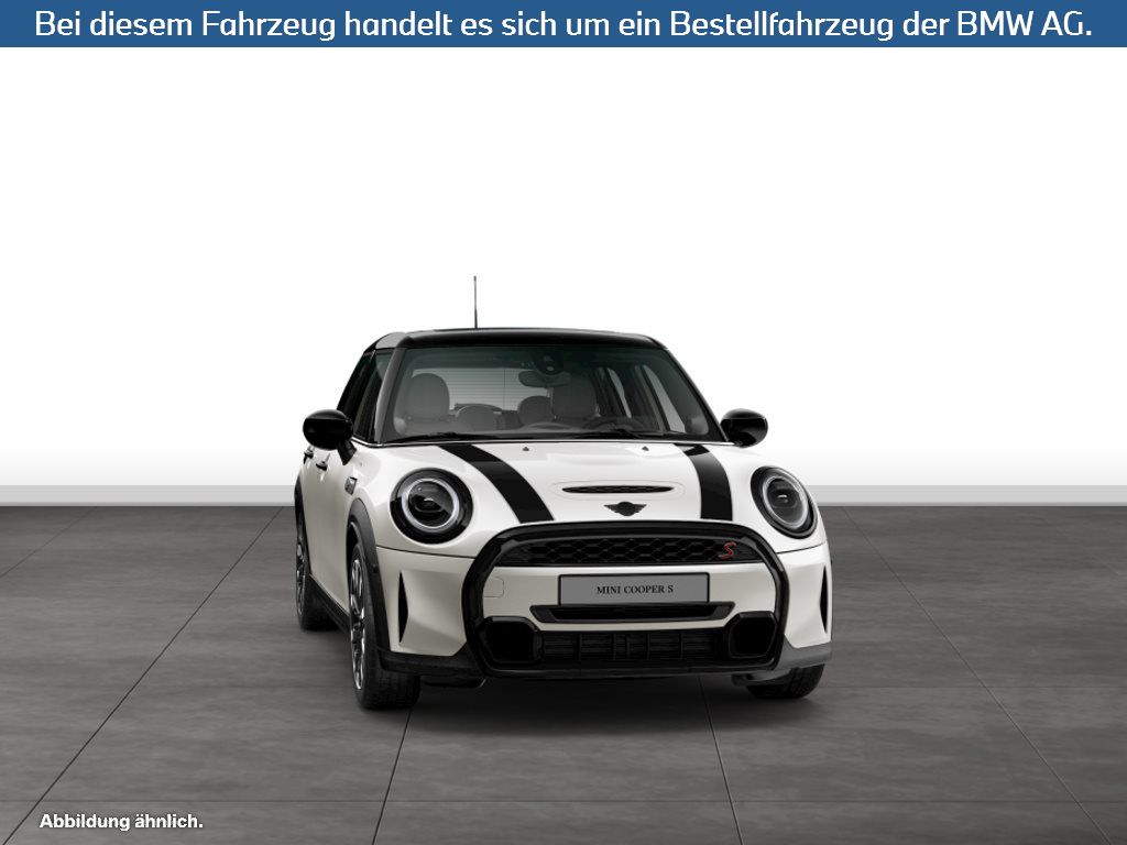 Fahrzeugabbildung MINI Cooper S 5-Türer