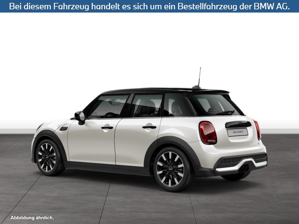 Fahrzeugabbildung MINI Cooper S 5-Türer