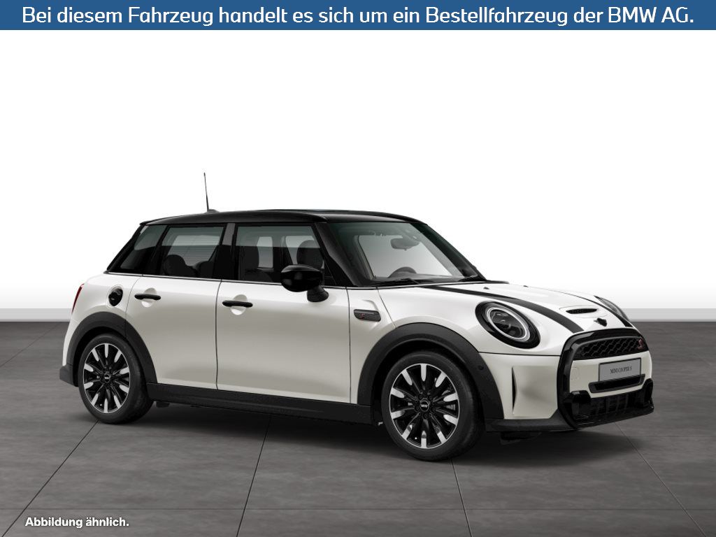 Fahrzeugabbildung MINI Cooper S 5-Türer