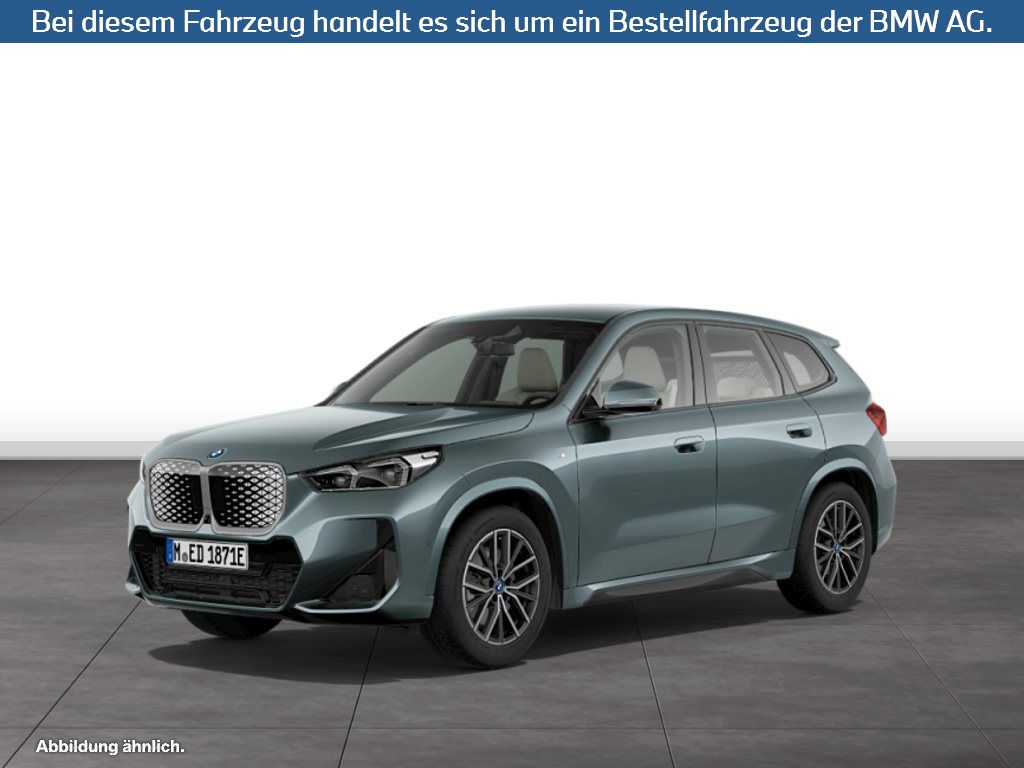 BMW iX1 xDrive30