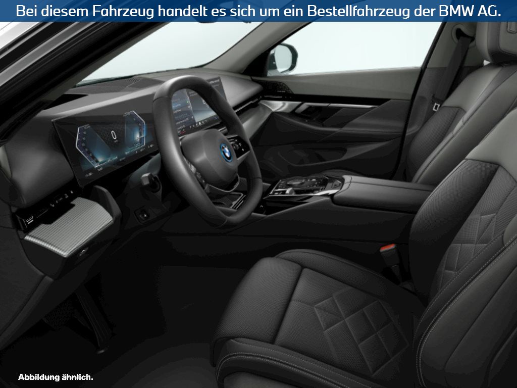 Fahrzeugabbildung BMW i5 eDrive40 Limousine