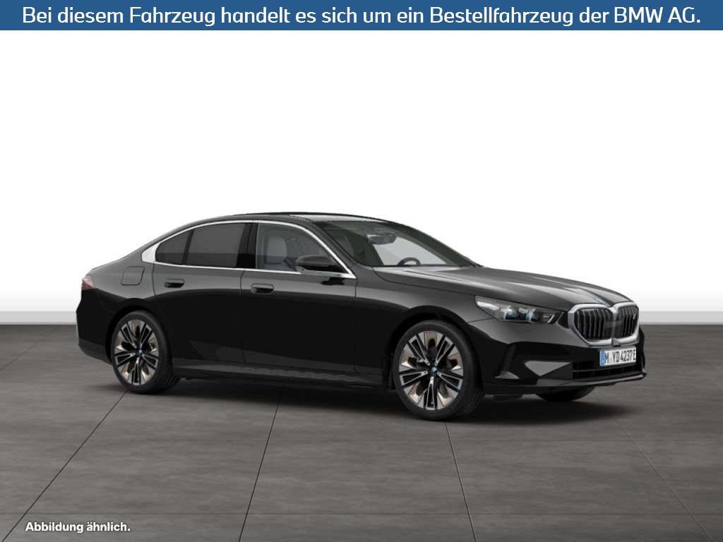 Fahrzeugabbildung BMW i5 eDrive40 Limousine