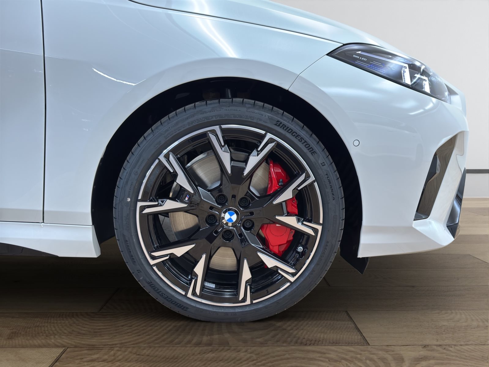 Fahrzeugabbildung BMW 120 [M Sport Pro, Navi, 19 LMR, RFK, SHZ, LED]