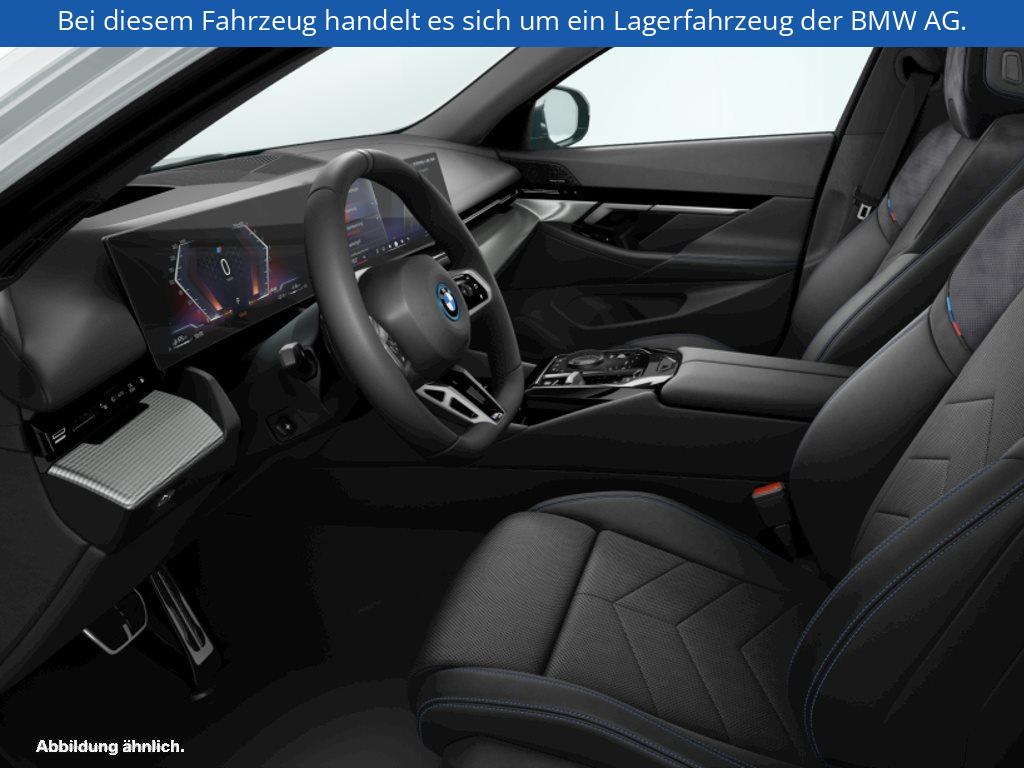 Fahrzeugabbildung BMW 550e xDrive Touring