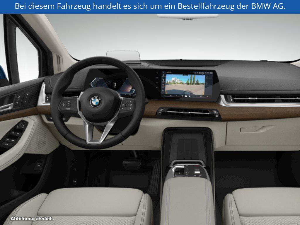 Fahrzeugabbildung BMW 220i Active Tourer