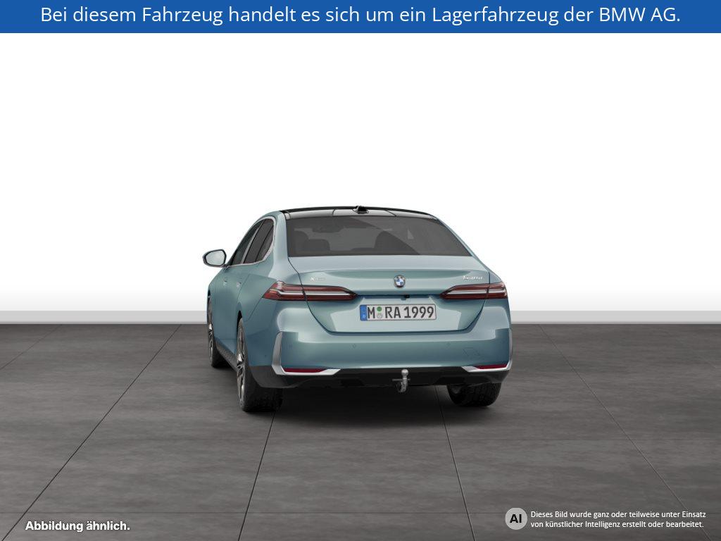 Fahrzeugabbildung BMW 540d xDrive Limousine