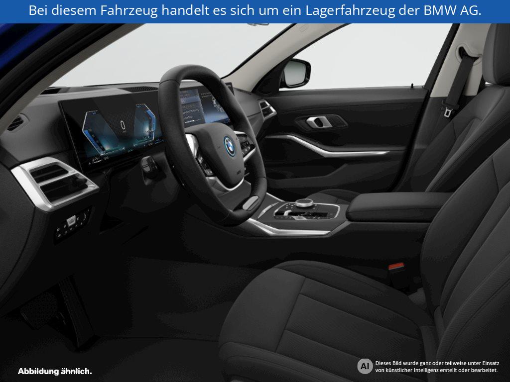 Fahrzeugabbildung BMW 330e Touring