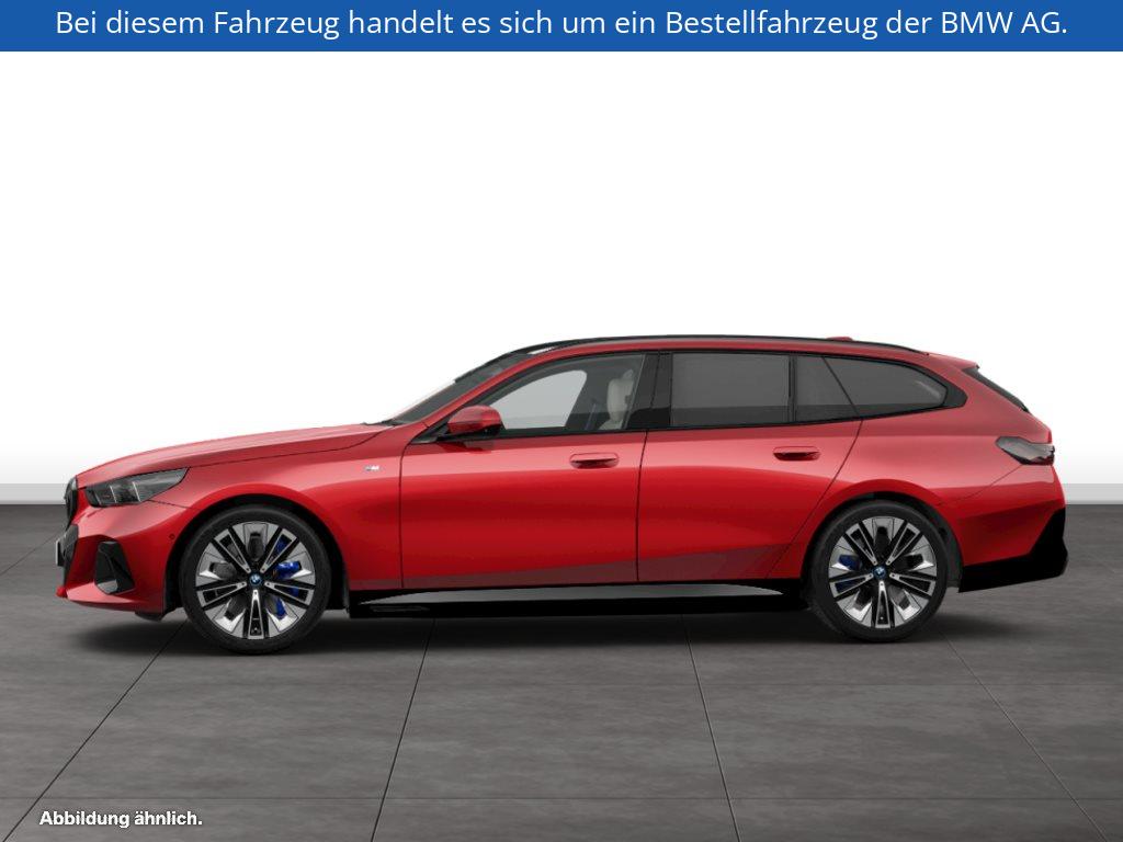 Fahrzeugabbildung BMW i5 eDrive40 Touring
