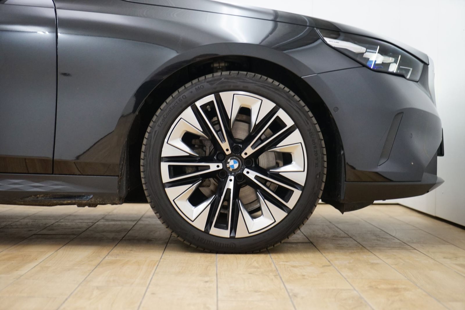 Fahrzeugabbildung BMW 520d Limousine [HUD, AHK, ACC, Sitze elektr.]