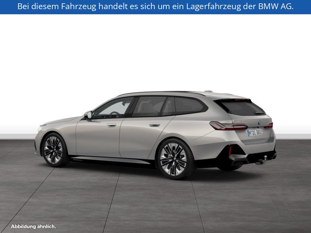 Fahrzeugabbildung BMW i5 eDrive40 Touring