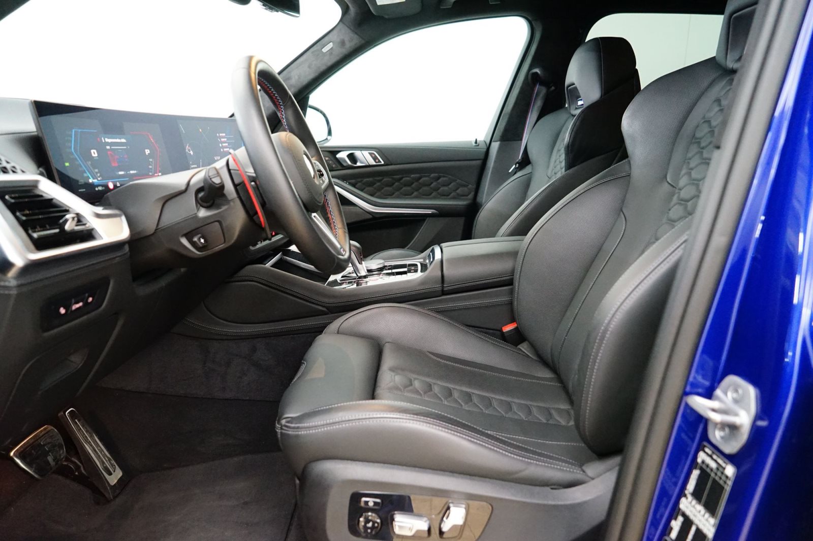Fahrzeugabbildung BMW X5 M Competition [HUD, ACC, h&k Sound, Sitzbelüftung]