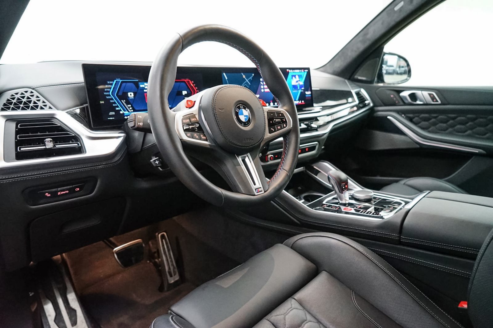 Fahrzeugabbildung BMW X5 M Competition [HUD, ACC, h&k Sound, Sitzbelüftung]