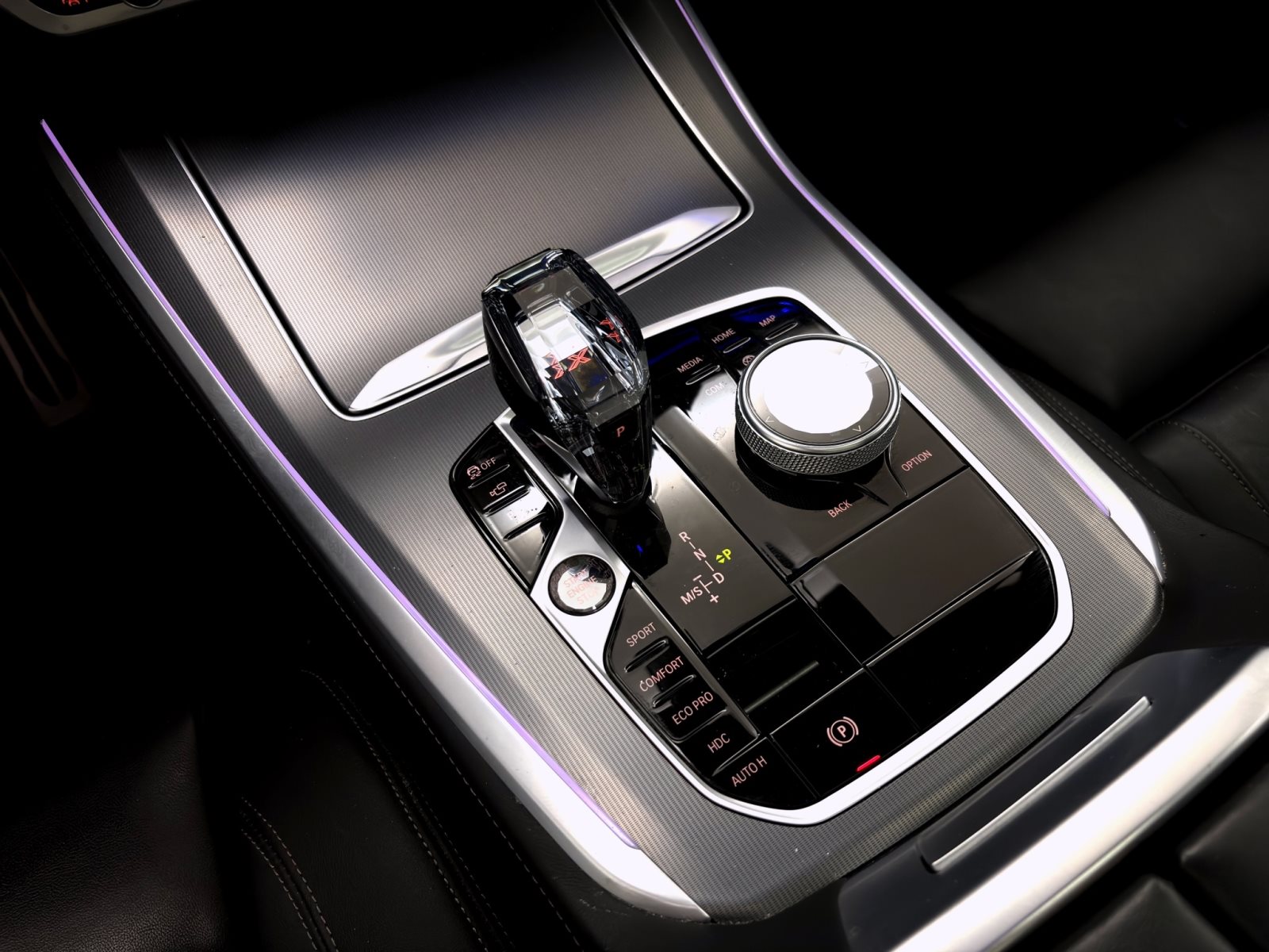 Fahrzeugabbildung BMW X5 xDrive40d [M Sport, Laser, AHK, Standhz.]
