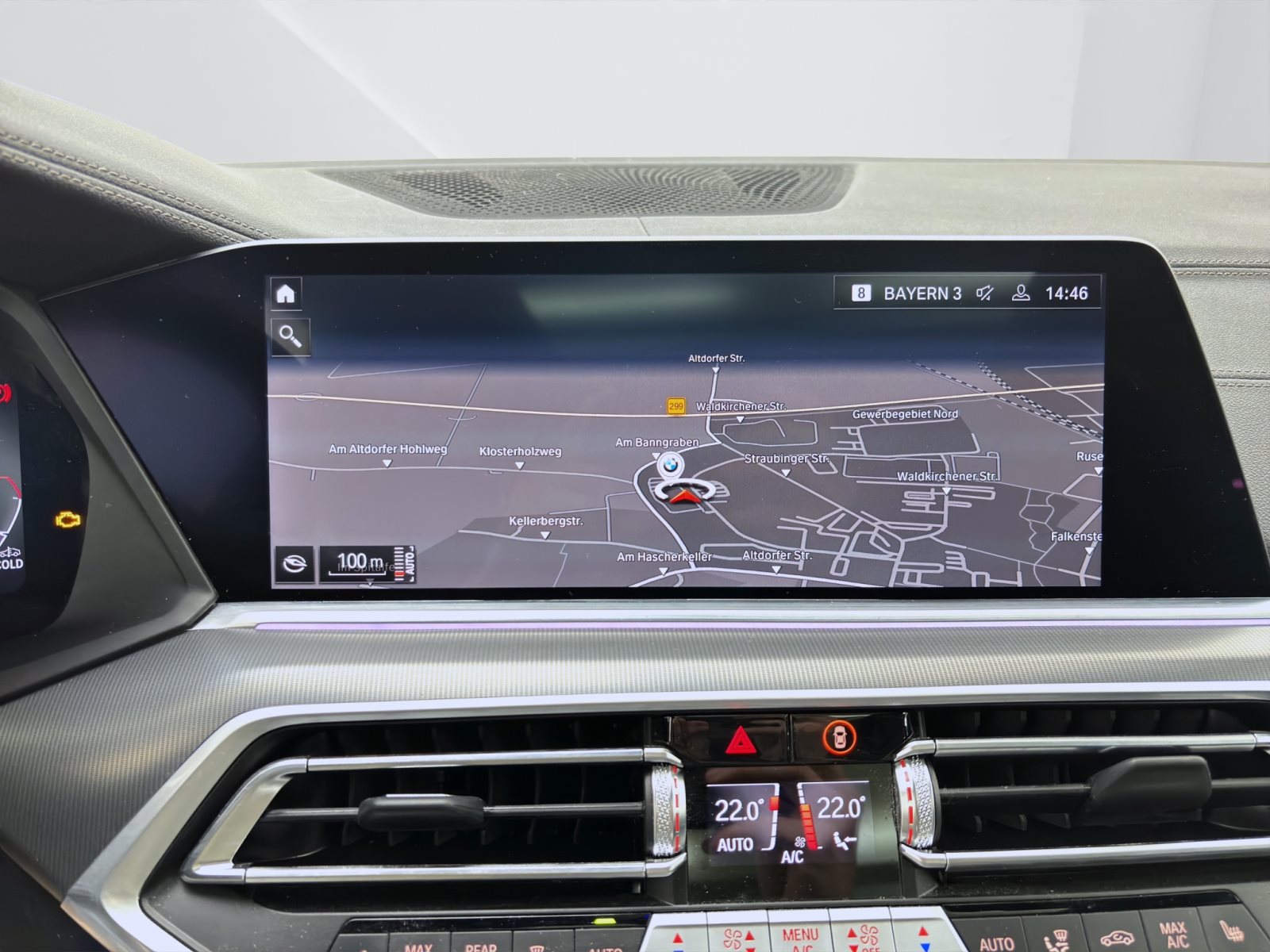Fahrzeugabbildung BMW X5 xDrive40d [M Sport, Laser, AHK, Standhz.]